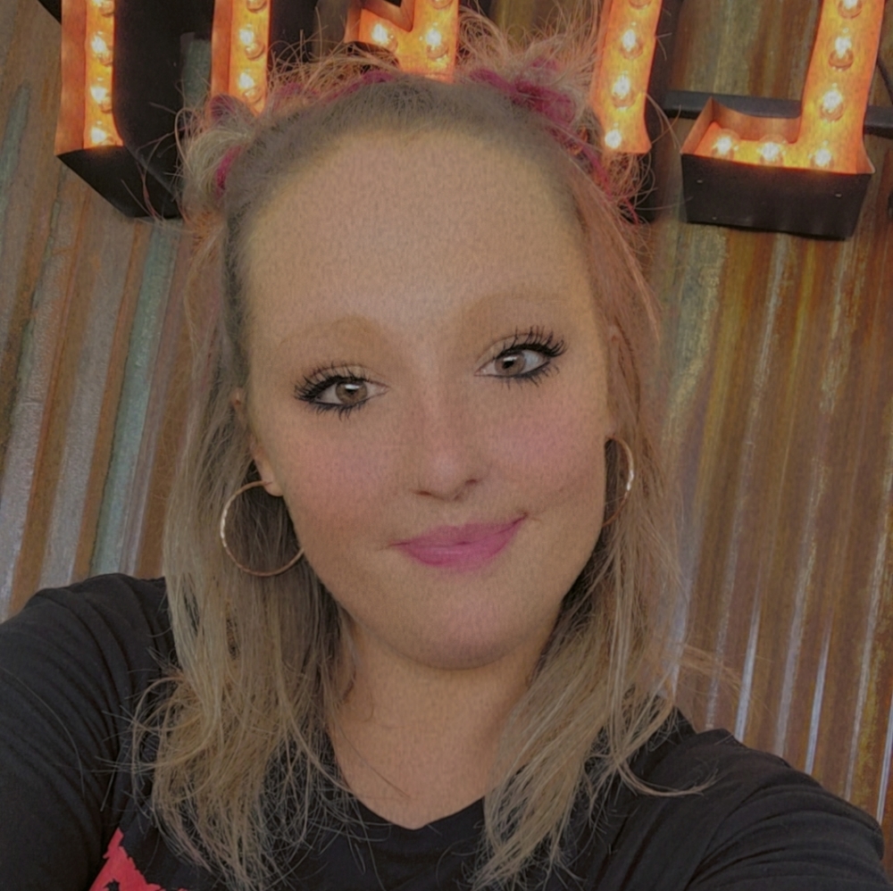 Meet your Posher, Taylar